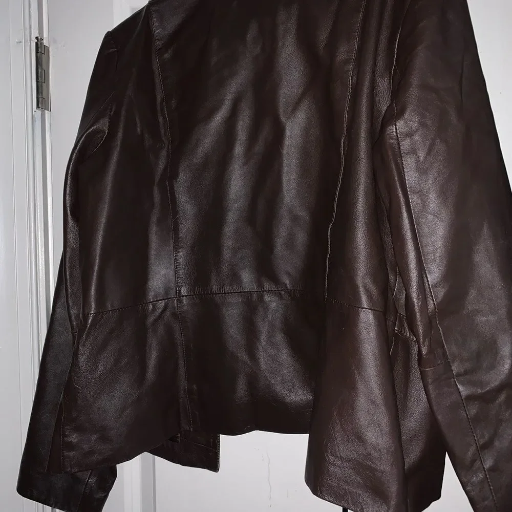 Leather Jacket - Picture 4 of 10
